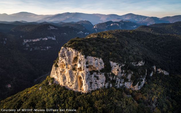 01 Finale Ligure MUDIF rocca di corno phAGBvideo