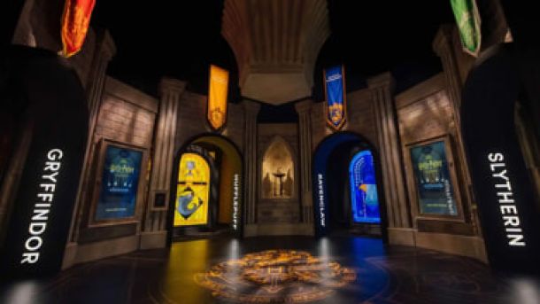 Tornei di Quidditch e oggetti magici: la nuova mostra di Harry Potter a Milano