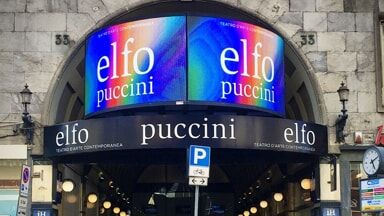 La stand-up comedy torna all'Elfo con tre spettacoli. Orari e biglietti